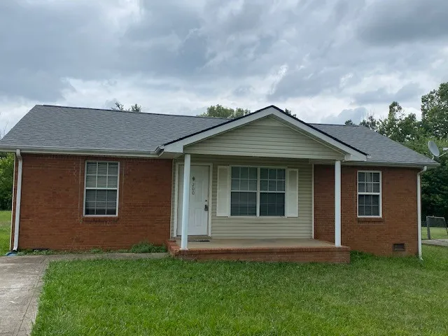 200 Hugh Hunter Rd Oak Grove, KY 42262