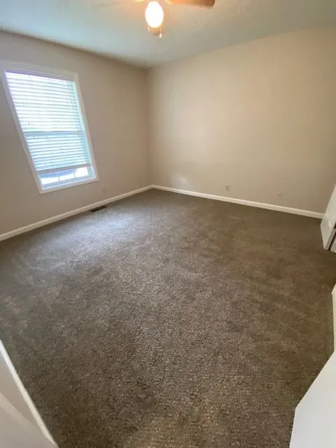 200 Hugh Hunter Rd Oak Grove, KY 42262