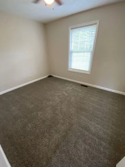200 Hugh Hunter Rd Oak Grove, KY 42262