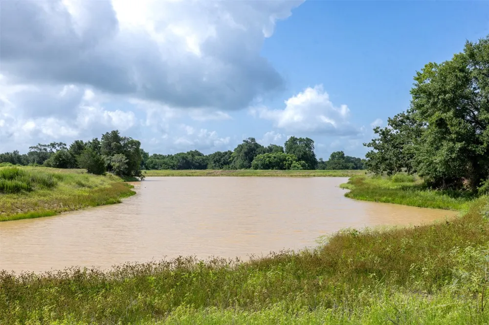 4046 State Highway 21 Caldwell, TX 77835