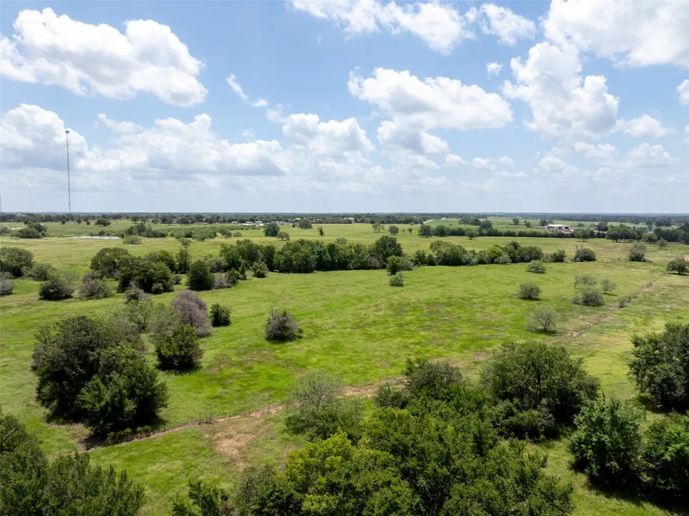 4046 State Highway 21 Caldwell, TX 77835
