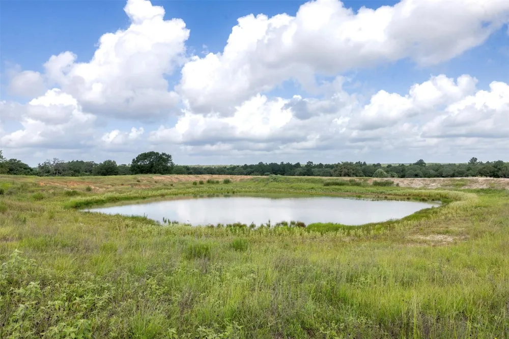 4046 State Highway 21 Caldwell, TX 77835