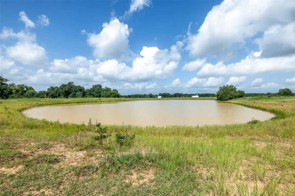 4046 State Highway 21 Caldwell, TX 77835
