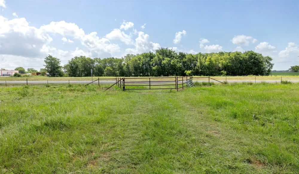 4046 State Highway 21 Caldwell, TX 77835