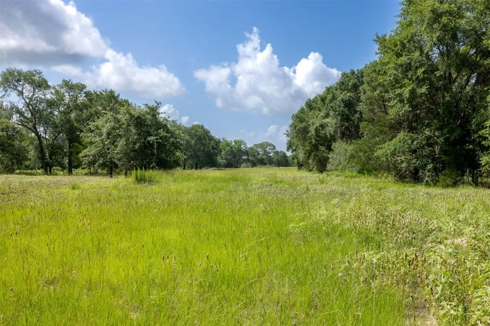 4046 State Highway 21 Caldwell, TX 77835