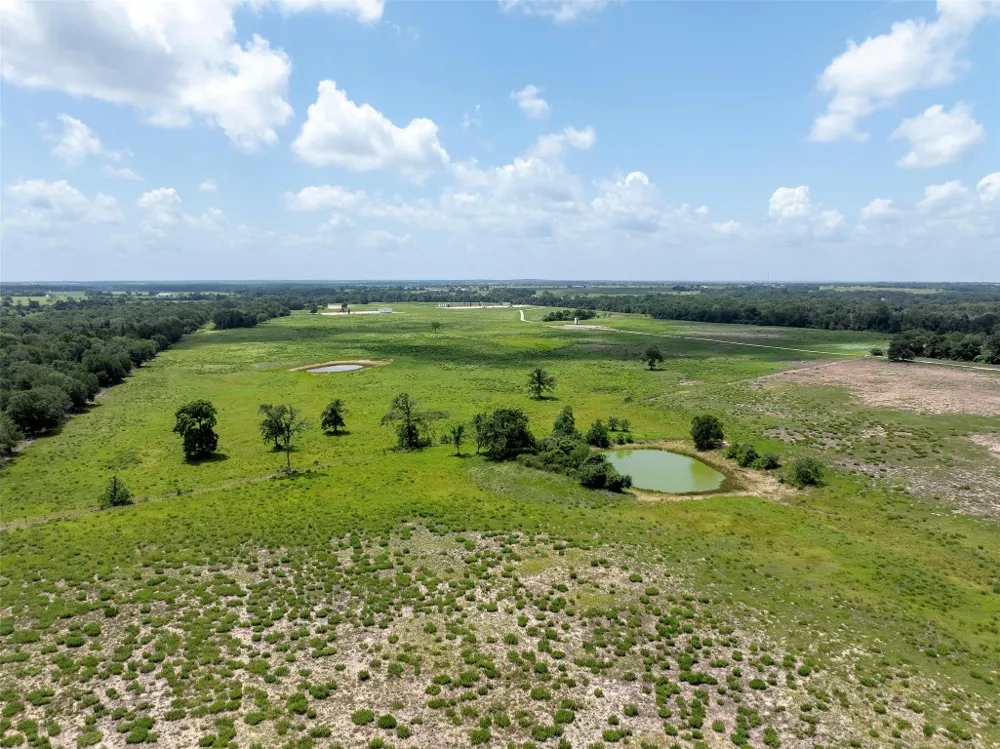 4046 State Highway 21 Caldwell, TX 77835