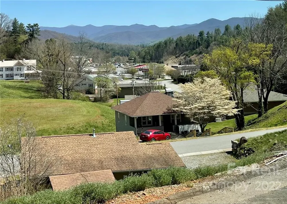 42 Main Street #A Mars Hill, NC 28754