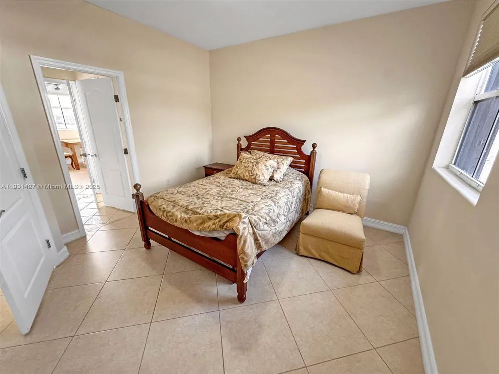 21033 NE 32nd Ave Aventura, FL 33180