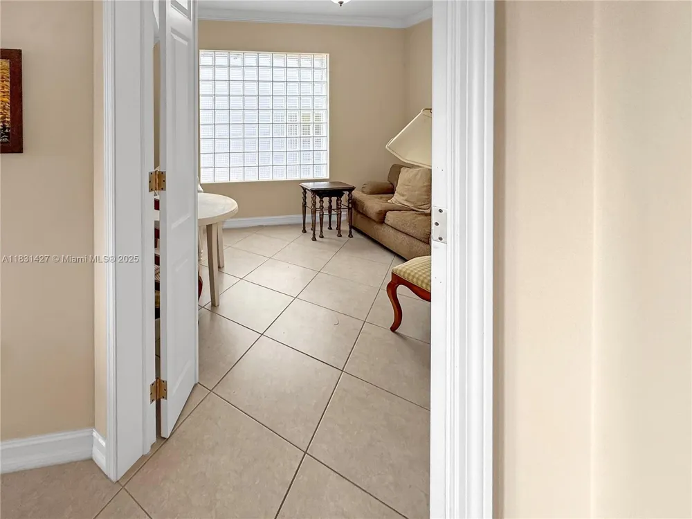 21033 NE 32nd Ave Aventura, FL 33180