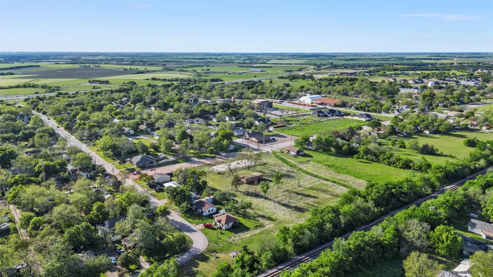 702 Reagan Street West, TX 76691