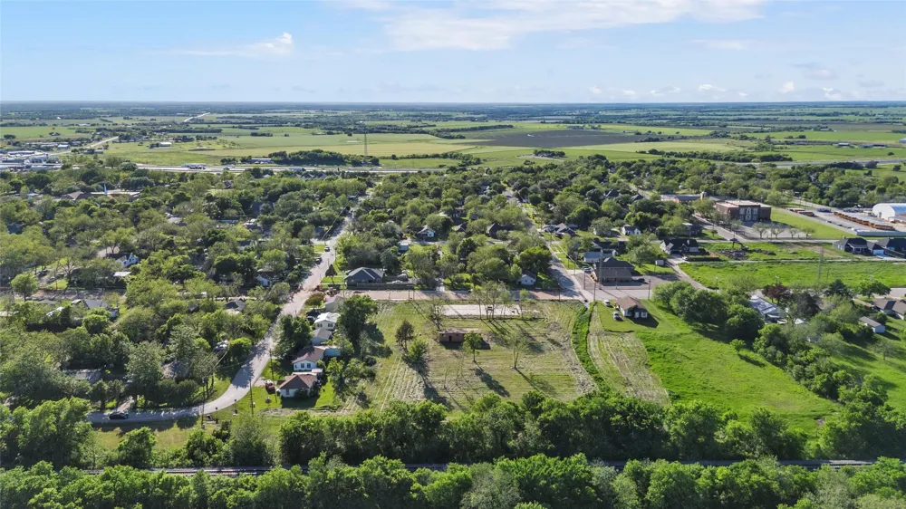 702 Reagan Street West, TX 76691