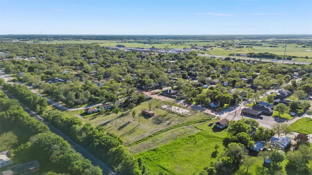 702 Reagan Street West, TX 76691