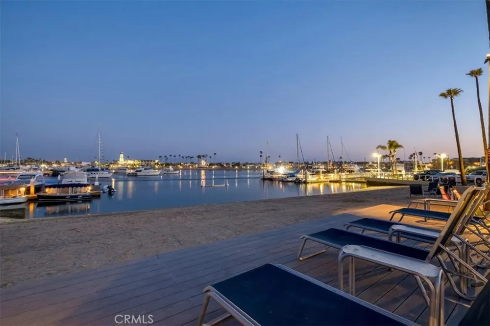 28 Cabrillo Street Newport Beach, CA 92663