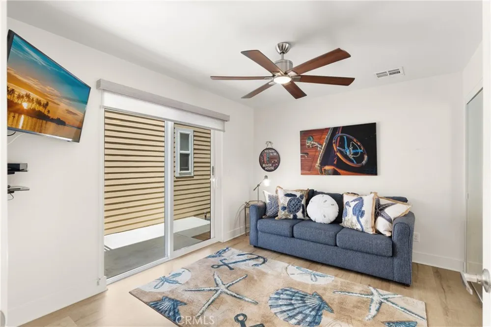 28 Cabrillo Street Newport Beach, CA 92663