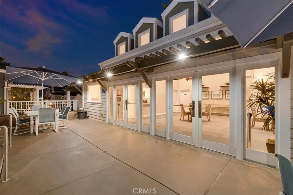 28 Cabrillo Street Newport Beach, CA 92663