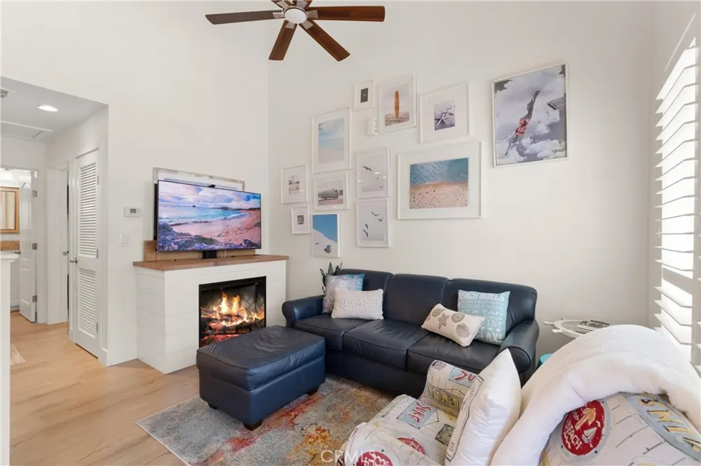 28 Cabrillo Street Newport Beach, CA 92663