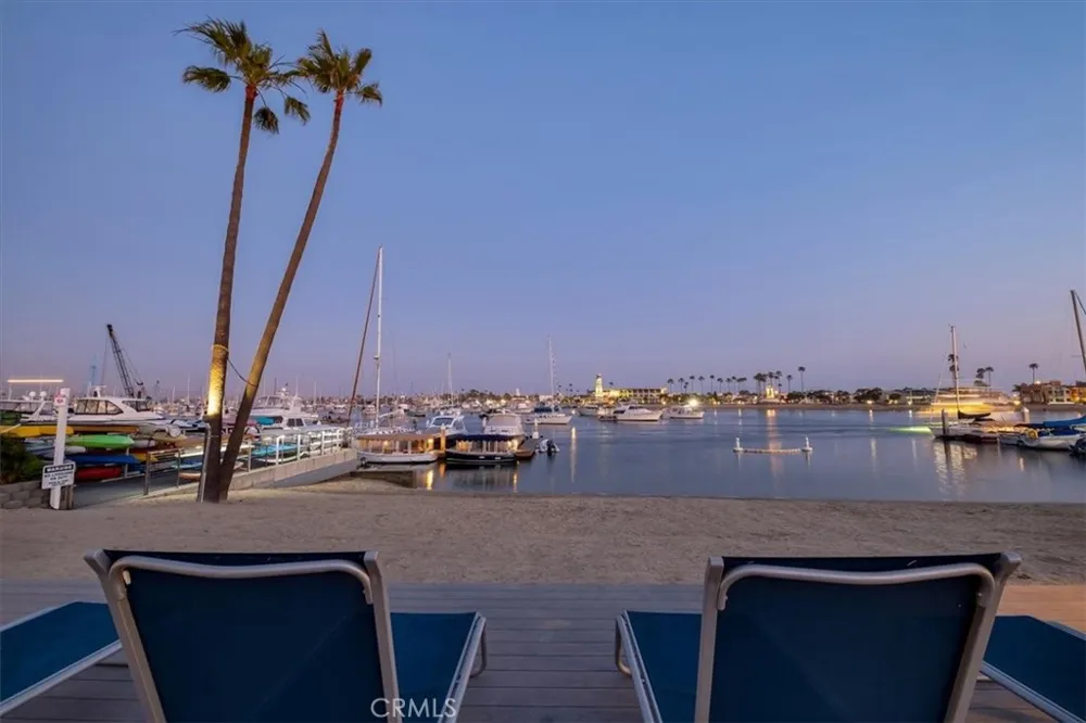 28 Cabrillo Street Newport Beach, CA 92663