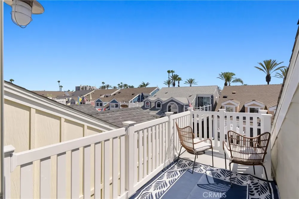 28 Cabrillo Street Newport Beach, CA 92663