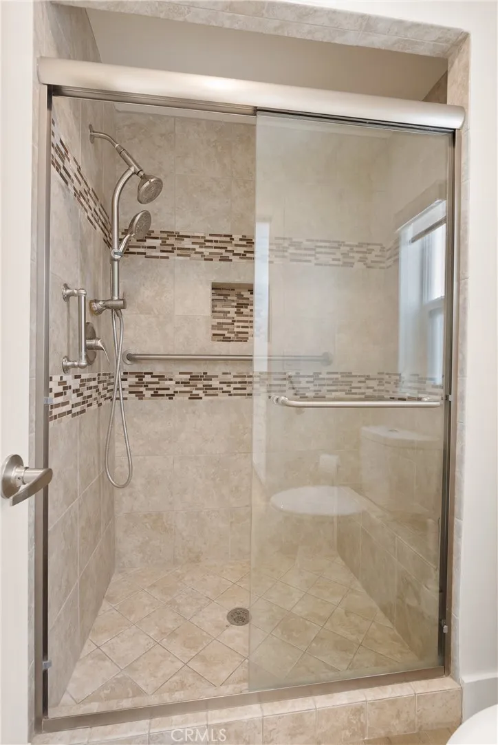 28 Cabrillo Street Newport Beach, CA 92663