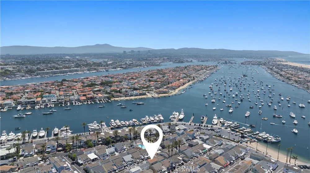 28 Cabrillo Street Newport Beach, CA 92663