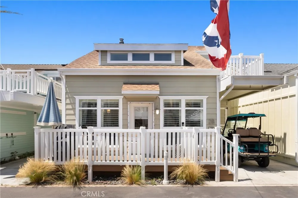 28 Cabrillo Street Newport Beach, CA 92663