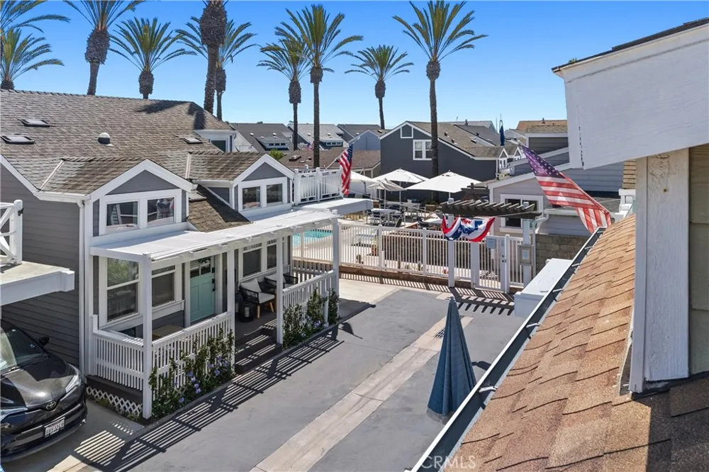 28 Cabrillo Street Newport Beach, CA 92663