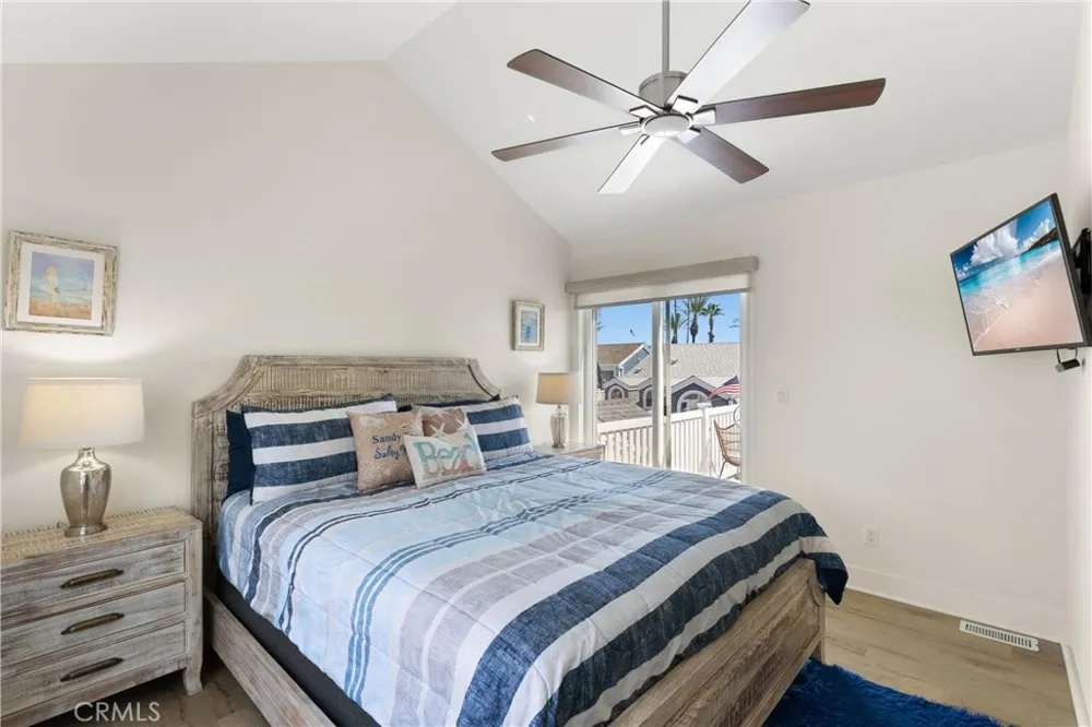 28 Cabrillo Street Newport Beach, CA 92663