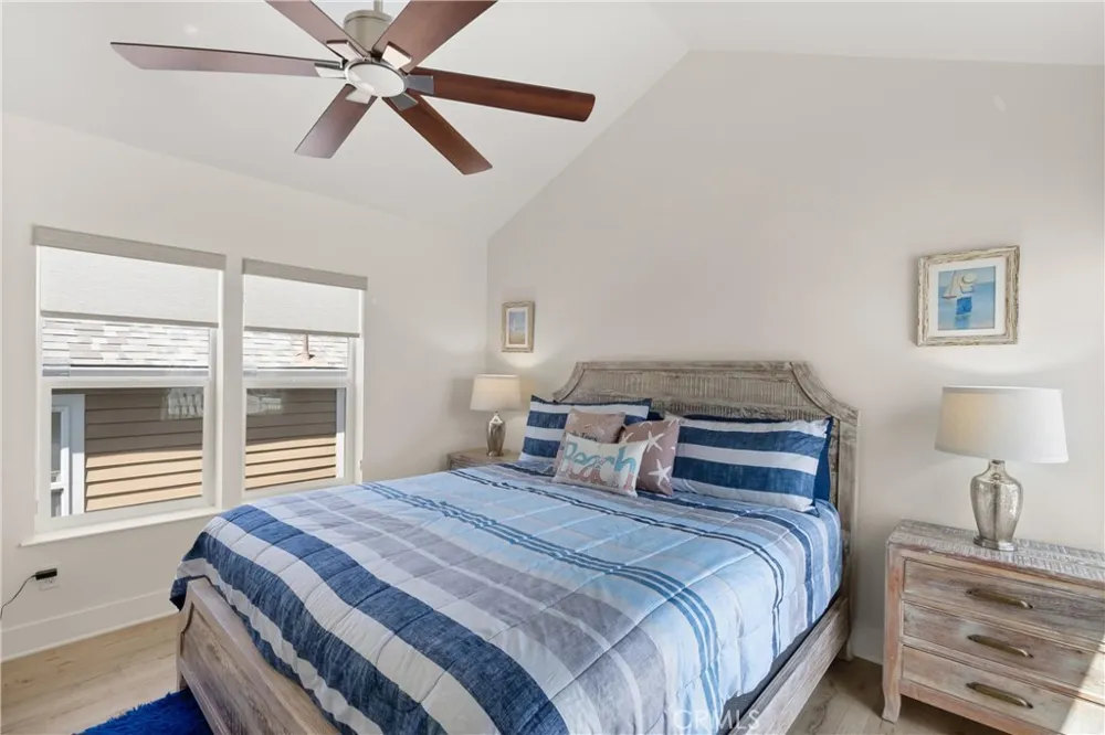28 Cabrillo Street Newport Beach, CA 92663