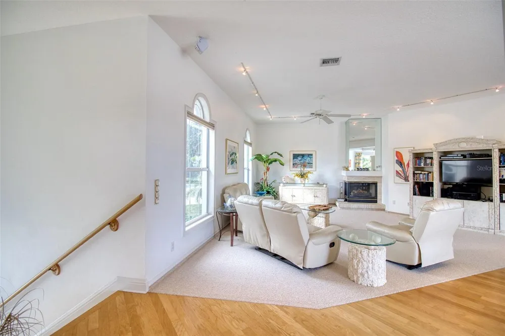 131 SANDS POINT DRIVE Tierra Verde, FL 33715