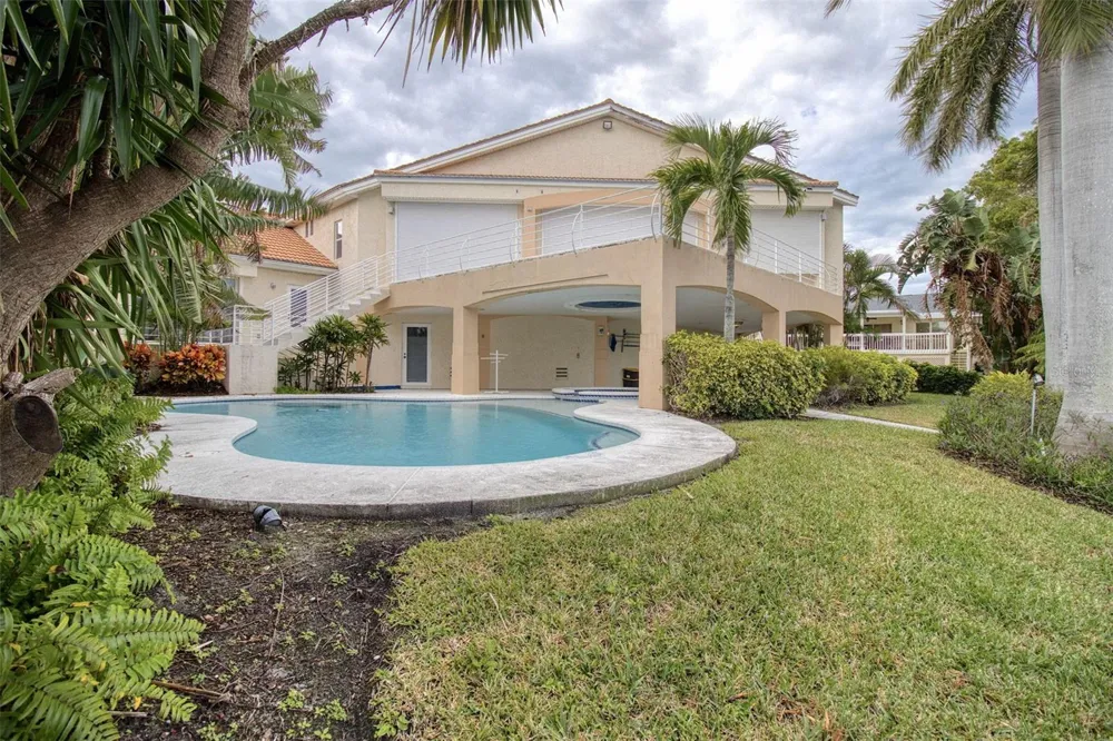 131 SANDS POINT DRIVE Tierra Verde, FL 33715
