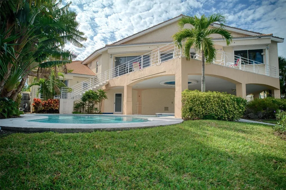 131 SANDS POINT DRIVE Tierra Verde, FL 33715
