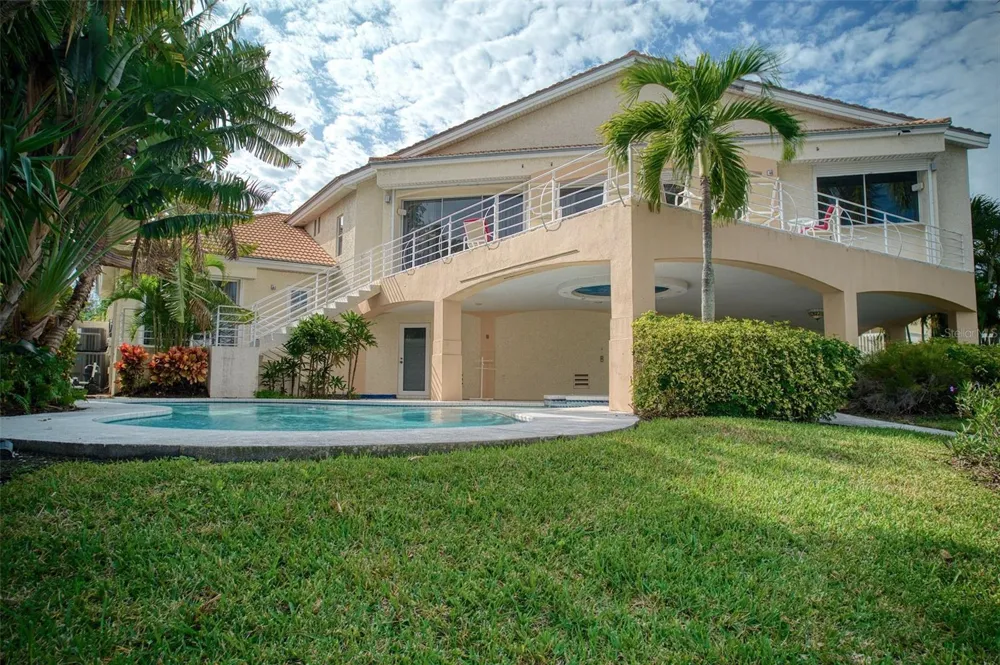 131 SANDS POINT DRIVE Tierra Verde, FL 33715