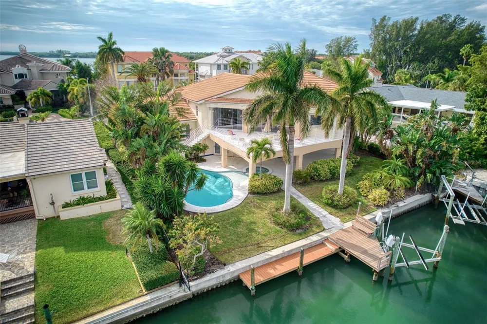 131 SANDS POINT DRIVE Tierra Verde, FL 33715