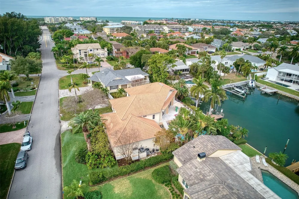 131 SANDS POINT DRIVE Tierra Verde, FL 33715