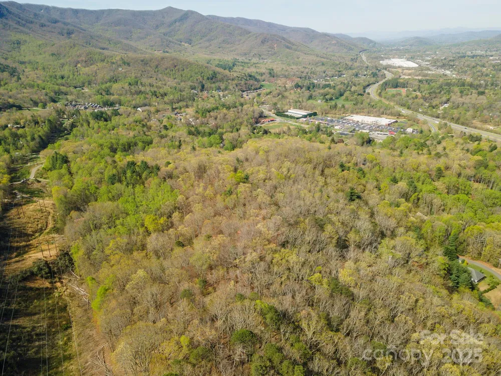 99999 Sunset Drive Black Mountain, NC 28711