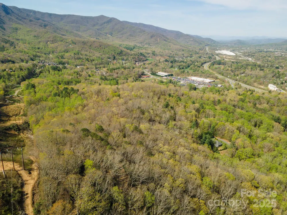 99999 Sunset Drive Black Mountain, NC 28711