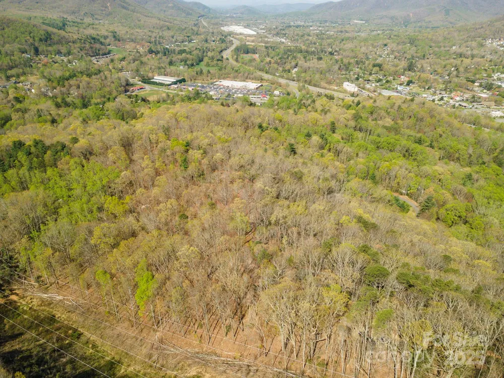 99999 Sunset Drive Black Mountain, NC 28711