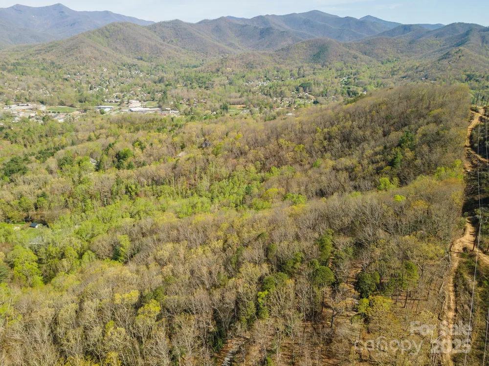 99999 Sunset Drive Black Mountain, NC 28711