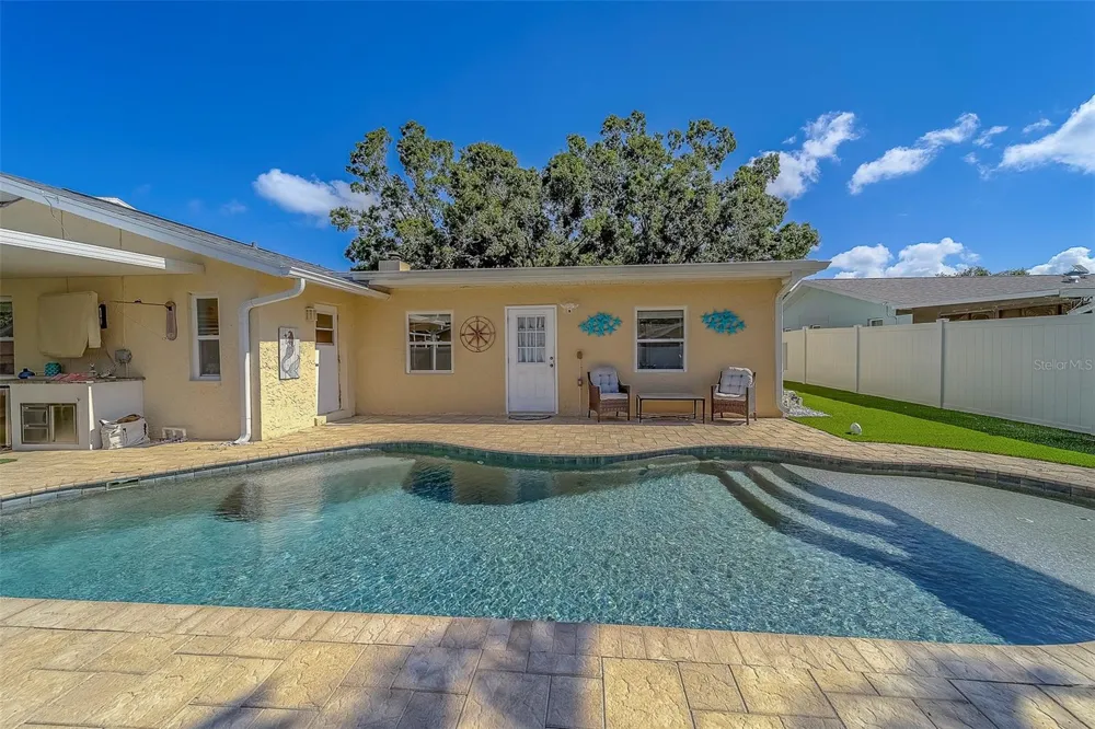 14414 91ST AVENUE Seminole, FL 33776