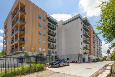 4802 Congress Avenue #217