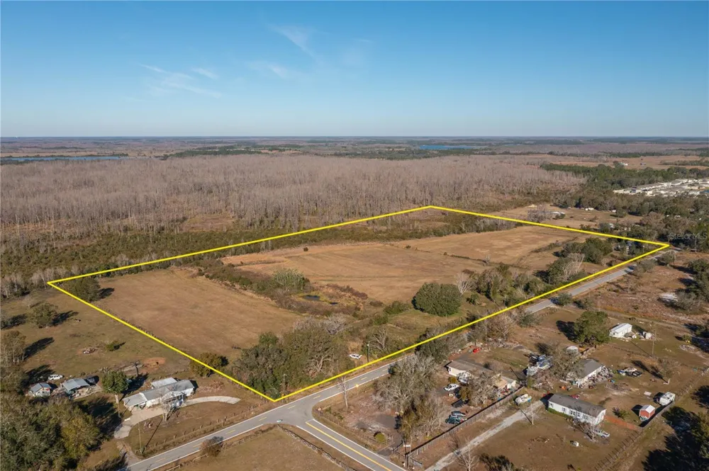 601 DIAMOND ACRES ROAD Davenport, FL 33837