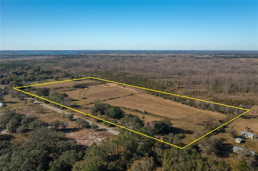 601 DIAMOND ACRES ROAD Davenport, FL 33837