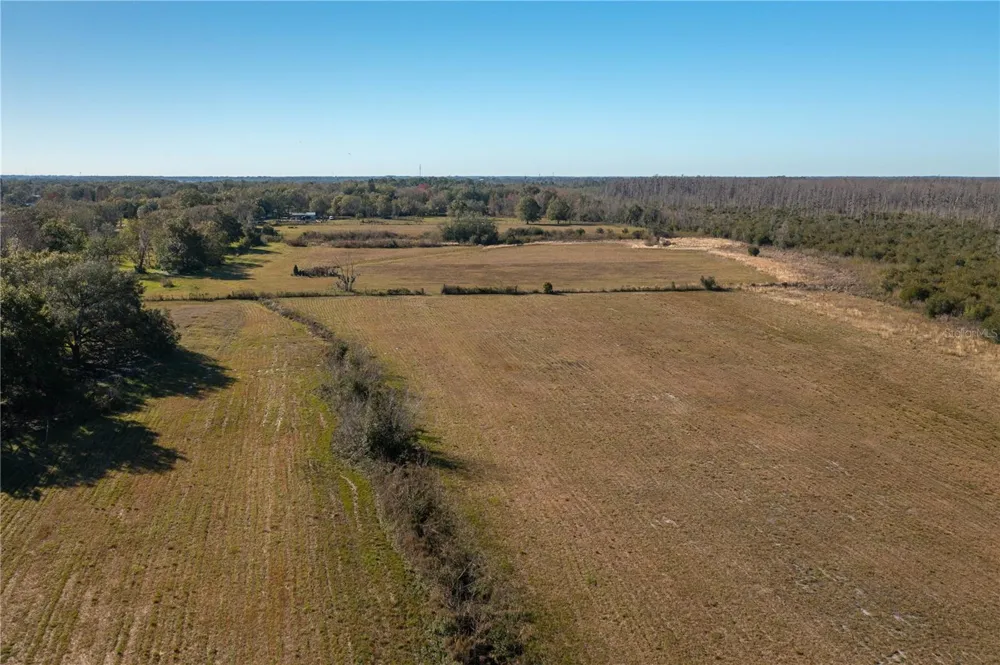 601 DIAMOND ACRES ROAD Davenport, FL 33837