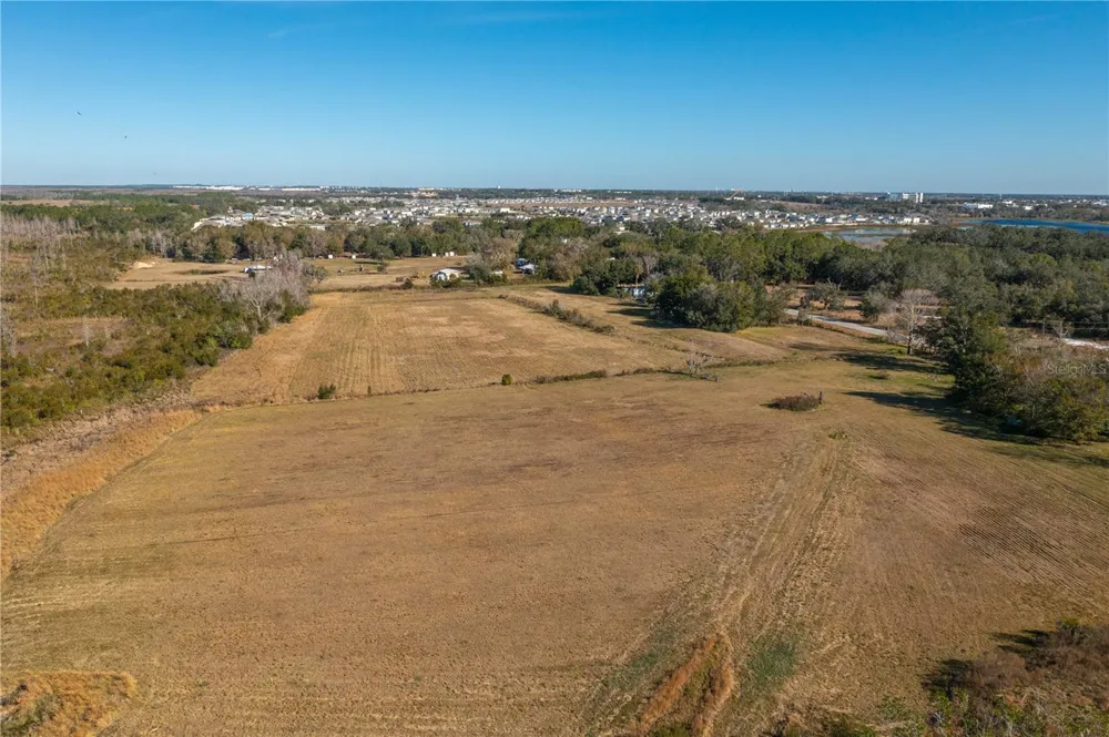 601 DIAMOND ACRES ROAD Davenport, FL 33837