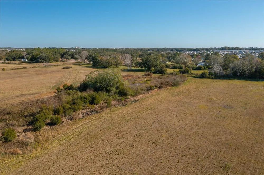 601 DIAMOND ACRES ROAD Davenport, FL 33837