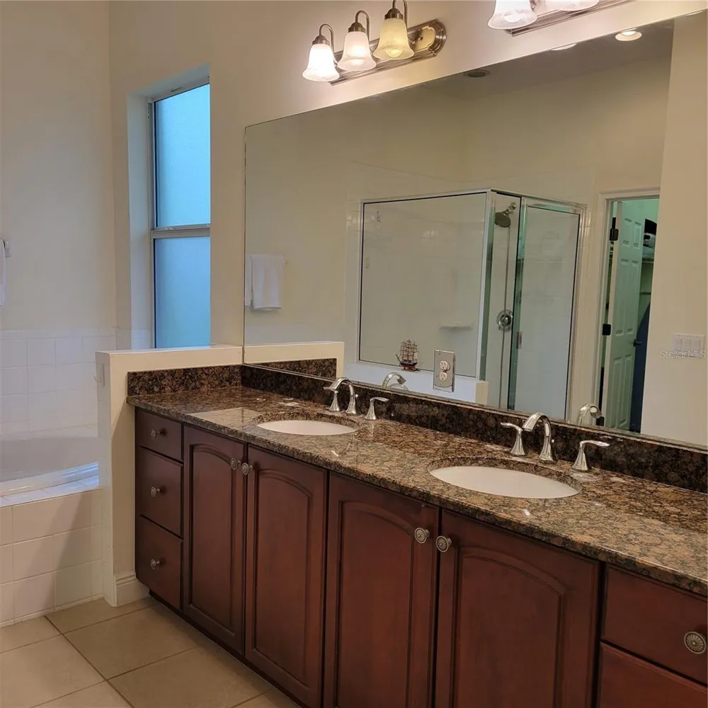 106 LERIDA COURT Nokomis, FL 34275