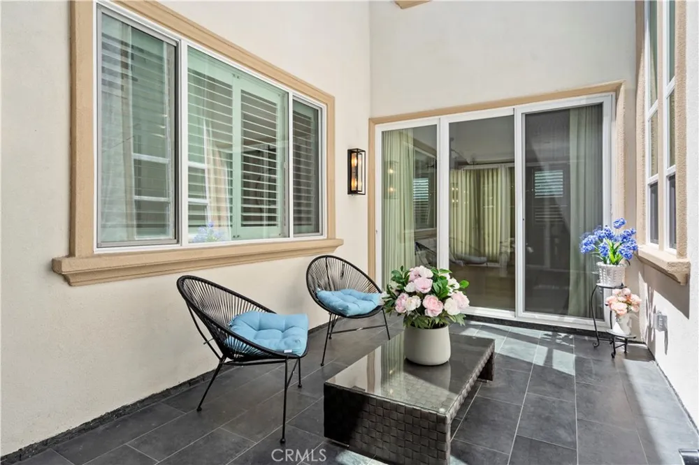 21861 Vacation Ln Lane Huntington Beach, CA 92646