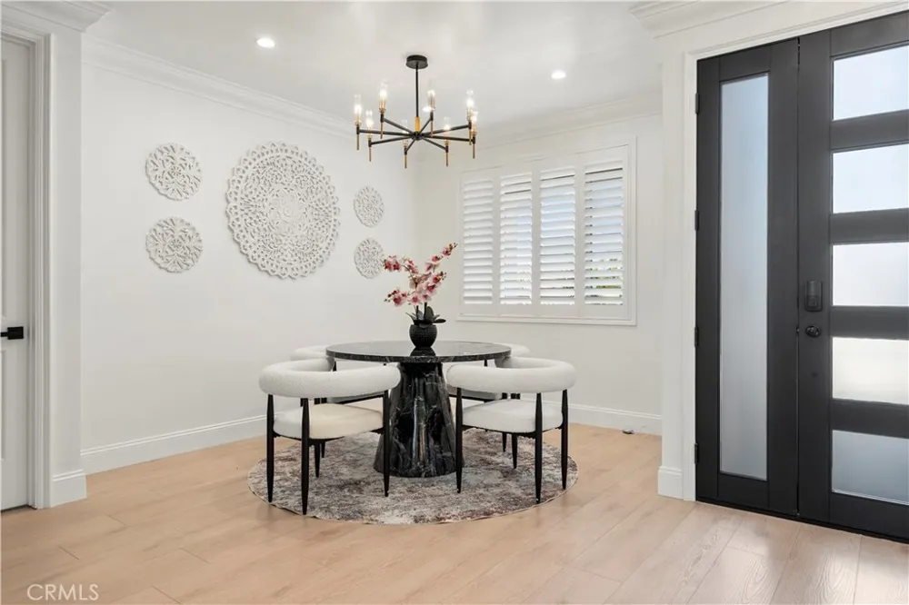 21861 Vacation Ln Lane Huntington Beach, CA 92646