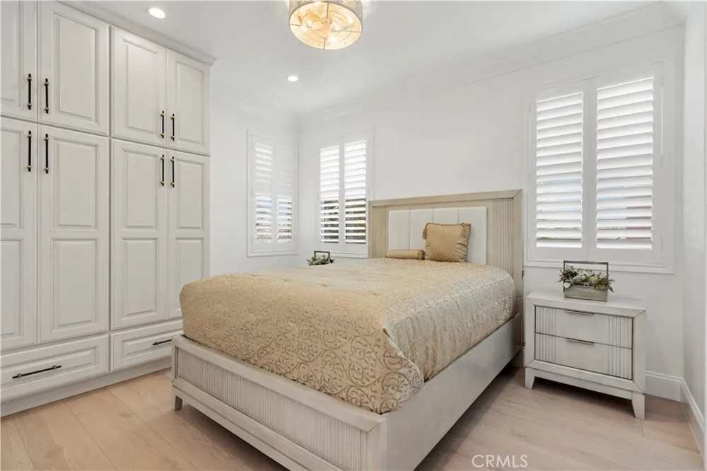 21861 Vacation Ln Lane Huntington Beach, CA 92646