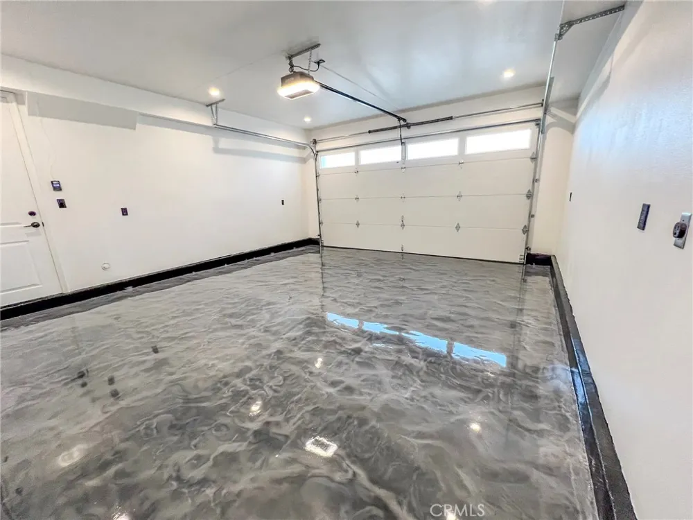 21861 Vacation Ln Lane Huntington Beach, CA 92646